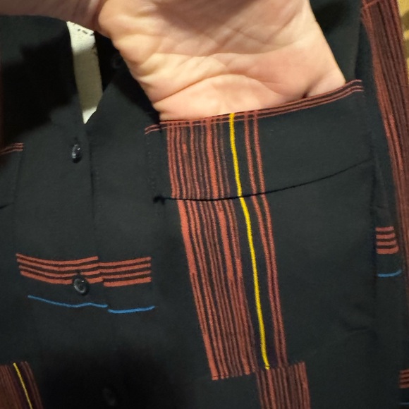 Fun pattern button up blouse - Picture 4 of 7